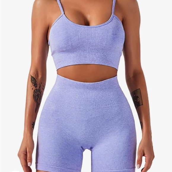 Amazon workout set - Picture 1 of 3